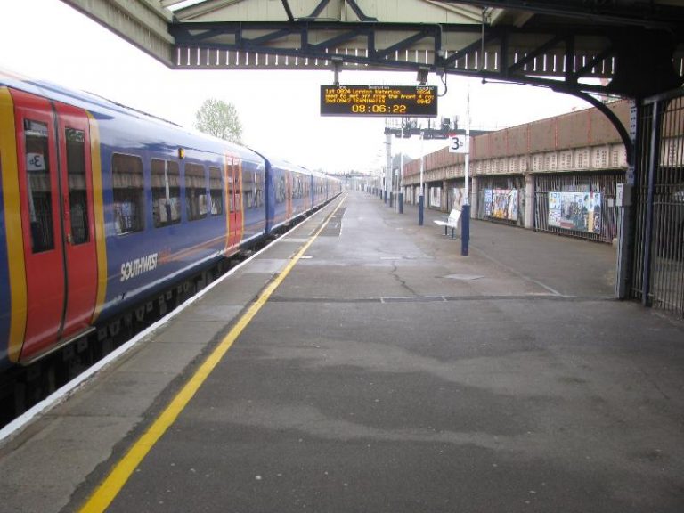 Find Waterlooville Computer Repairs by Train